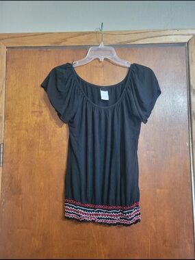 Black Short-Sleeve Women’s Top with Red Trim